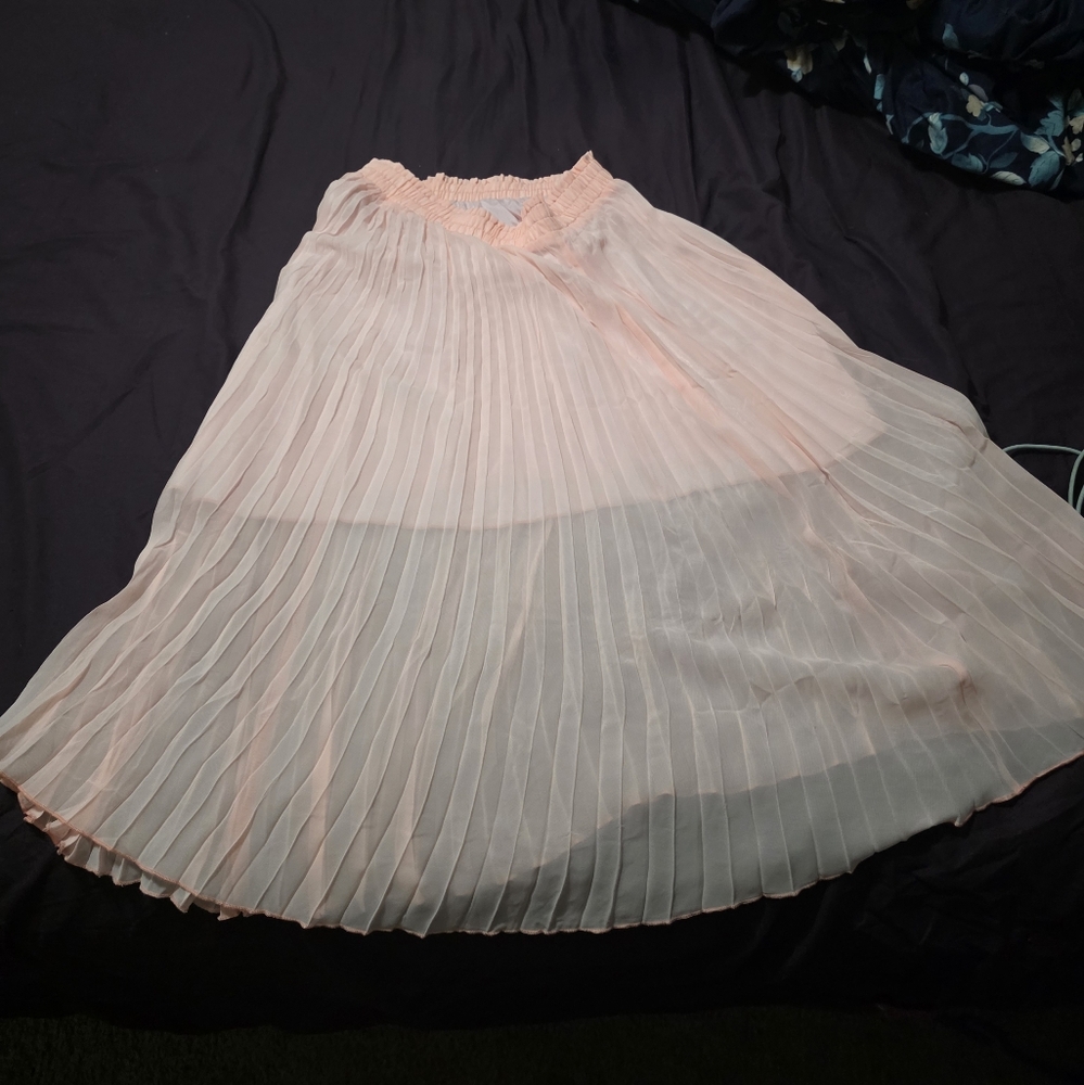 Elegant Pink Pleated Skirt Sheer